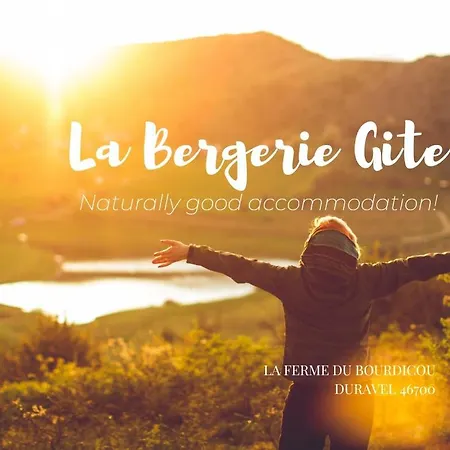 Hébergement de vacances La Bergerie Luxury And Pool On Eco-friendly Micro-farm